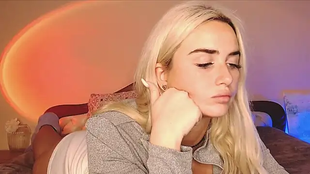 Snapshot of HaileyRosen chatting on 01-14-25, 09:09 HaileyRosen online show from 01-14-25, 09:09