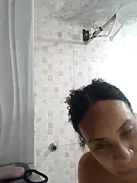 Snapshot of Julia_Pretinha chatting on 09-10-25, 01:38 Julia Pretinha online show from 09-10-25, 01:38