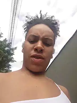 Snapshot of Julia_Pretinha chatting on 09-15-25, 12:49 Julia Pretinha online show from 09-15-25, 12:49