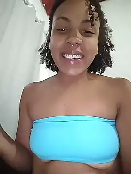 Julia Pretinha online show from 12-20-25, 02:35