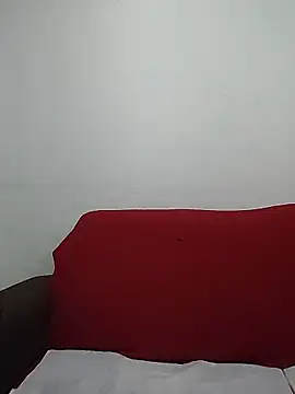 Julia Pretinha online show from 06-08-26, 12:05
