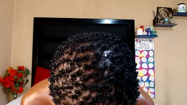 Snapshot of LongPussyLipsxx chatting on 02-18-25, 03:21 LongPussyLipsxx online show from 02-18-25, 03:21