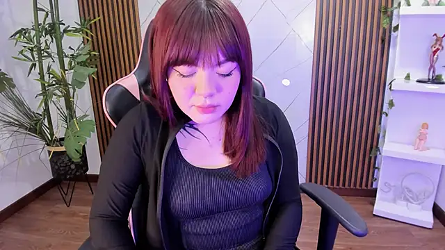 Fluffy Bubble21 online show from 02-12-25, 04:12