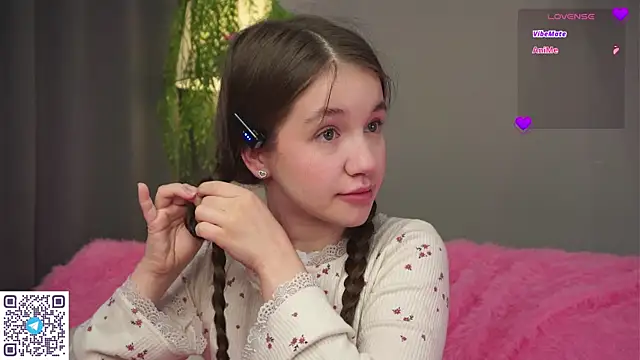 AmiLewis online show from 03-07-25, 01:09