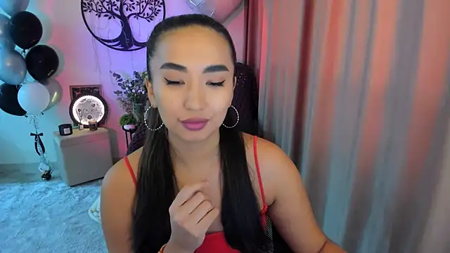 worldofkim online show from 03-13-26, 07:48