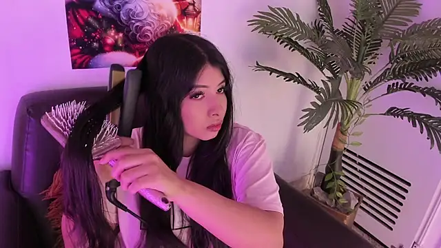 Snapshot of Miia_Thompsonn chatting on 12-10-24, 03:20 Miia Thompsonn online show from 12-10-24, 03:20