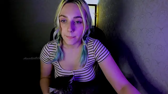 coraline meow online show from 12-06-24, 02:38