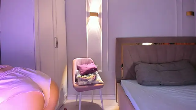 heemia online show from 03-29-26, 02:22