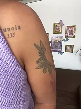 Snapshot of haiiley_more chatting on 02-08-25, 08:21 haiiley more online show from 02-08-25, 08:21