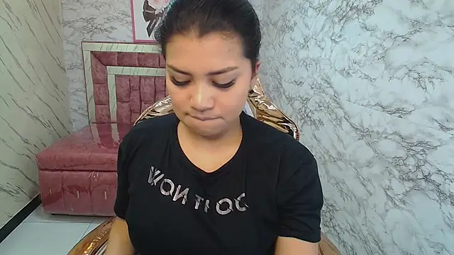 Snapshot of _mila_sweet_v chatting on 02-12-25, 01:16 mila sweet v online show from 02-12-25, 01:16