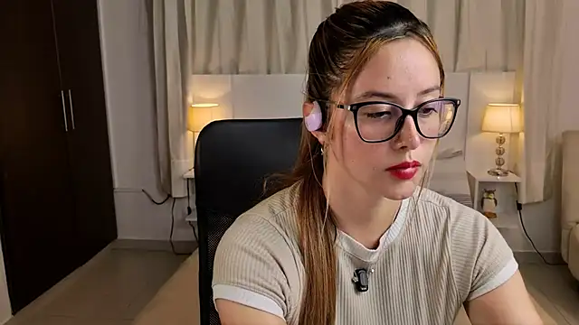 alliee mod online show from 07-18-26, 04:49