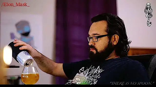 Snapshot of Seraph_De_La_Luna chatting on 01-22-25, 05:16 Seraph De La Luna online show from 01-22-25, 05:16