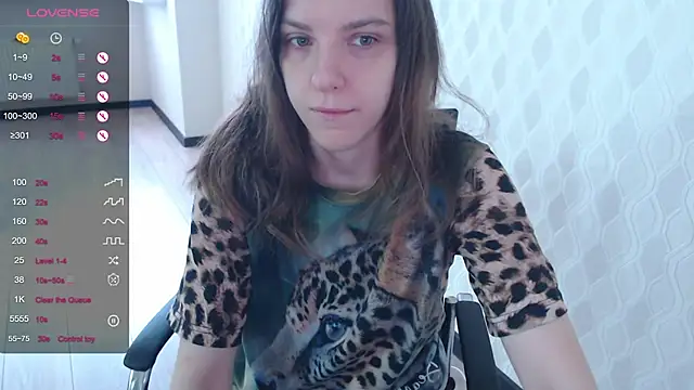 LisaHeart online show from 11-19-25, 11:54