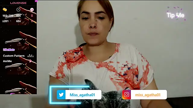 Snapshot of Miss_Agatha chatting on 02-05-25, 02:37 Miss Agatha online show from 02-05-25, 02:37