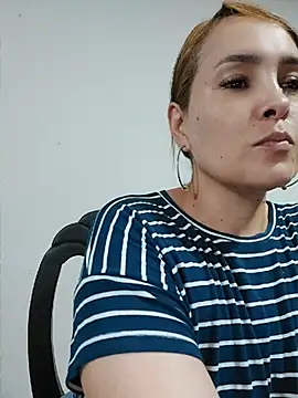Miss Agatha online show from 03-26-26, 11:54