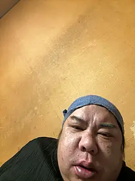 Snapshot of punk0805 chatting on 02-09-26, 12:53 punk0805 online show from 02-09-26, 12:53