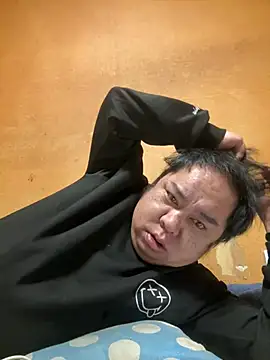 Snapshot of punk0805 chatting on 03-09-26, 01:48 punk0805 online show from 03-09-26, 01:48