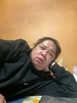 Snapshot of punk0805 chatting on 03-12-26, 12:00 punk0805 online show from 03-12-26, 12:00