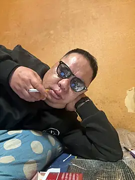 Snapshot of punk0805 chatting on 03-17-26, 11:57 punk0805 online show from 03-17-26, 11:57