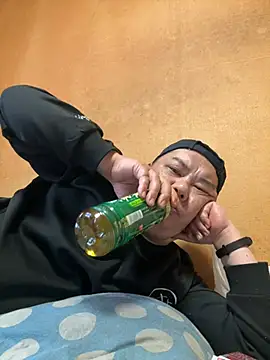 Snapshot of punk0805 chatting on 04-01-26, 06:47 punk0805 online show from 04-01-26, 06:47