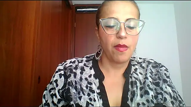 RossanaLionheart online show from 04-28-26, 12:54