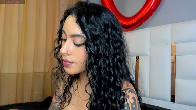 Snapshot of magic_marg chatting on 02-25-25, 12:03 magic marg online show from 02-25-25, 12:03