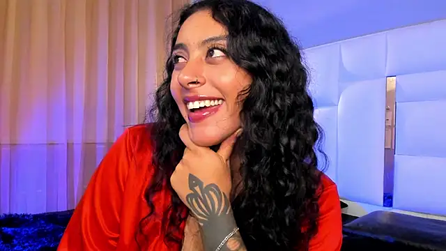 Snapshot of magic_marg chatting on 03-06-25, 01:48 magic marg online show from 03-06-25, 01:48