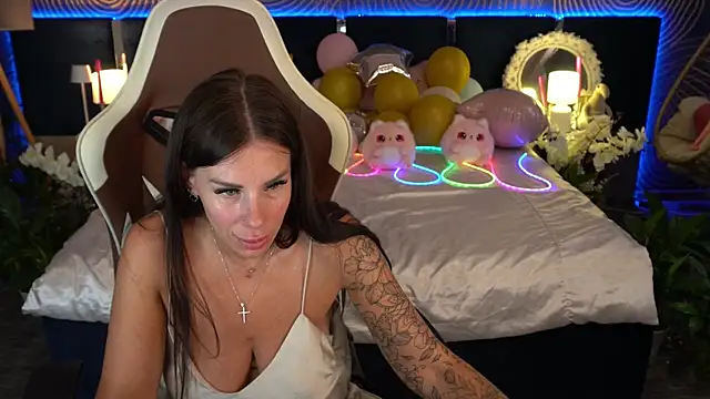 IsabellaFoxyy online show from 07-31-26, 12:26