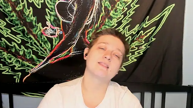 Snapshot of Chloenightmare chatting on 11-05-25, 07:14 Chloenightmare online show from 11-05-25, 07:14