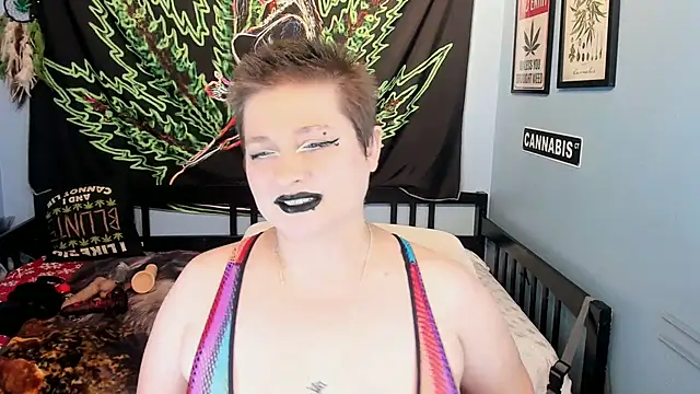 Snapshot of Chloenightmare chatting on 11-07-25, 12:21 Chloenightmare online show from 11-07-25, 12:21