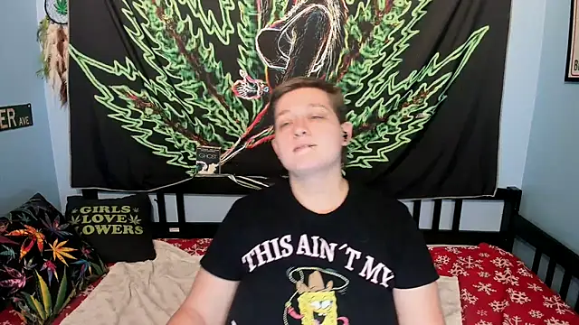 Snapshot of Chloenightmare chatting on 12-16-25, 10:53 Chloenightmare online show from 12-16-25, 10:53