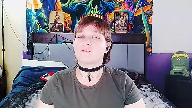 Snapshot of Chloenightmare chatting on 02-26-26, 06:12 Chloenightmare online show from 02-26-26, 06:12