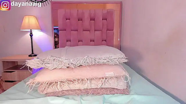 Voluptupus-girl online show from 10-21-25, 01:23