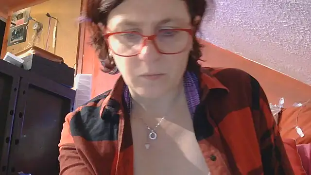 Snapshot of lanax chatting on 10-23-25, 11:20 lanax online show from 10-23-25, 11:20