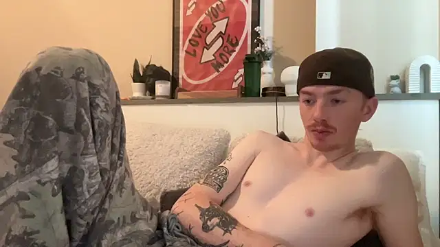 younghungginger online show from 12-24-24, 07:22