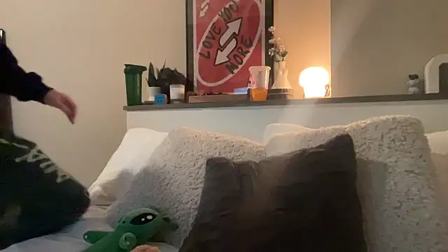 younghungginger online show from 12-28-24, 01:29