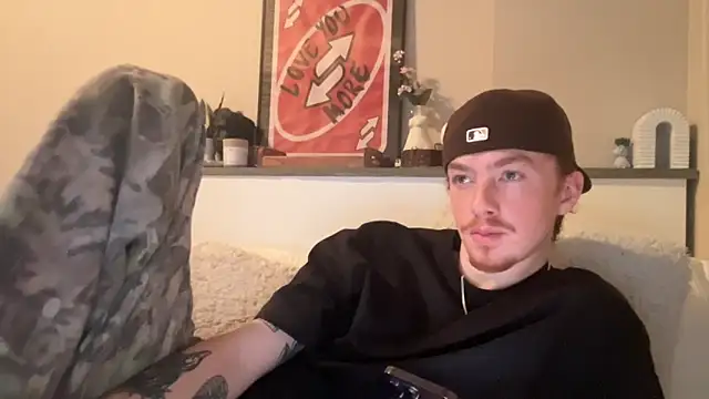 younghungginger online show from 02-19-25, 02:12