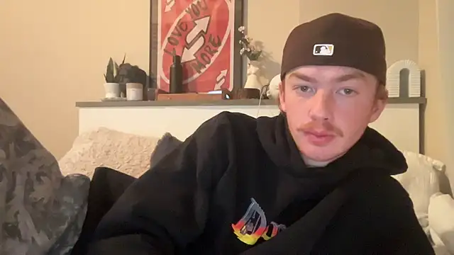 younghungginger online show from 02-28-25, 03:48