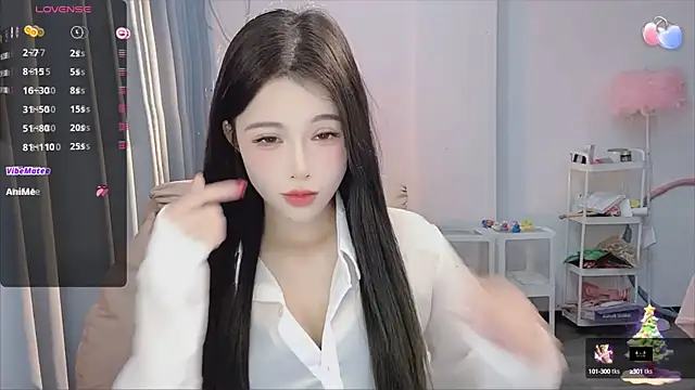 Snapshot of 7-Love chatting on 01-13-25, 12:35 7-Love online show from 01-13-25, 12:35