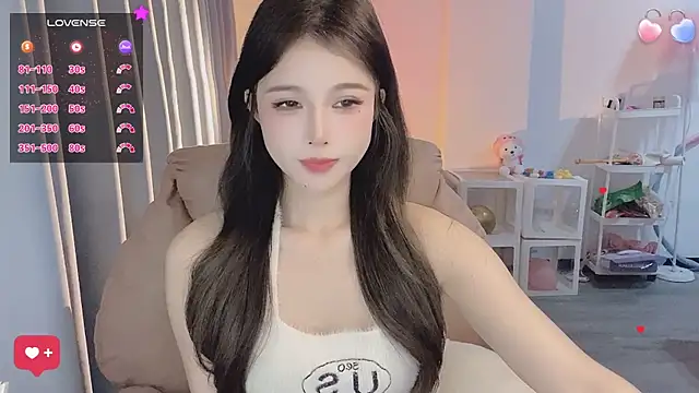 Snapshot of 7-Love chatting on 02-16-25, 11:49 7-Love online show from 02-16-25, 11:49