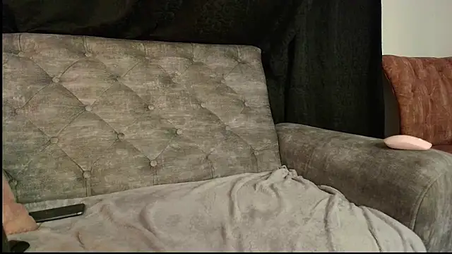 unu nai online show from 10-24-25, 01:13