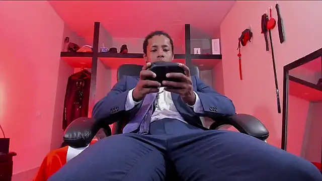 Snapshot of AlejoKhalifa_ chatting on 05-13-26, 01:25 AlejoKhalifa online show from 05-13-26, 01:25