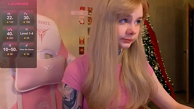 Snapshot of Britney_Lynch chatting on 01-08-26, 08:00 Britney Lynch online show from 01-08-26, 08:00