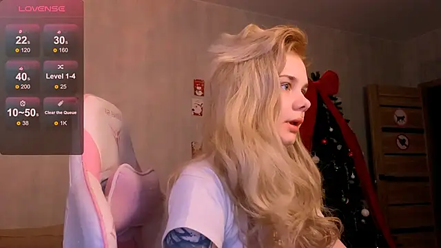 Snapshot of Britney_Lynch chatting on 01-12-26, 09:20 Britney Lynch online show from 01-12-26, 09:20