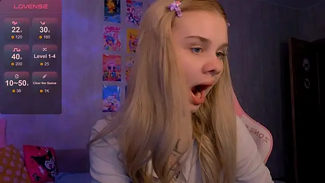 Snapshot of Britney_Lynch chatting on 01-16-26, 07:40 Britney Lynch online show from 01-16-26, 07:40