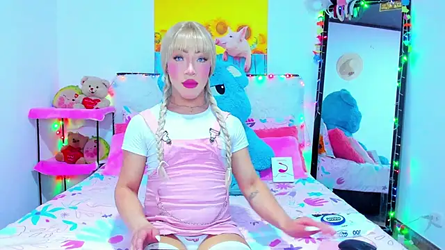 Snapshot of Candy_Candy__ chatting on 10-24-25, 09:33 Candy Candy online show from 10-24-25, 09:33