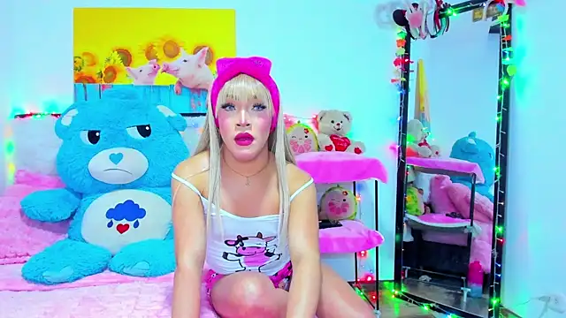 Snapshot of Candy_Candy__ chatting on 12-17-25, 10:49 Candy Candy online show from 12-17-25, 10:49