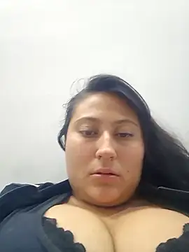 Snapshot of Celeem_ chatting on 05-01-26, 11:20 Celeem online show from 05-01-26, 11:20