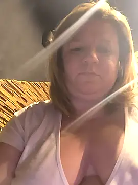 Snapshot of jusichka chatting on 02-19-25, 09:36 jusichka online show from 02-19-25, 09:36
