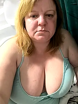 Snapshot of jusichka chatting on 02-22-25, 05:46 jusichka online show from 02-22-25, 05:46